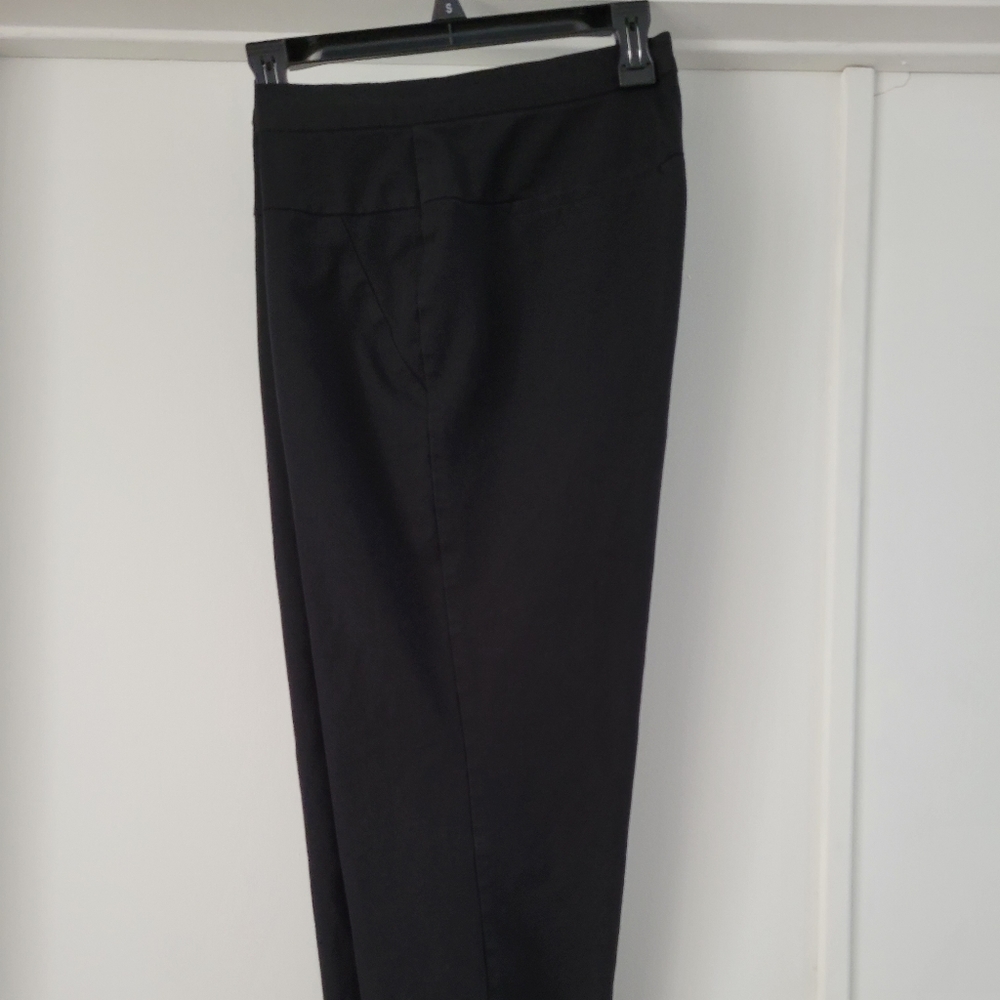 Alfani black capris